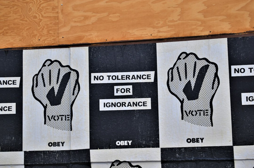 strong democracy symbols