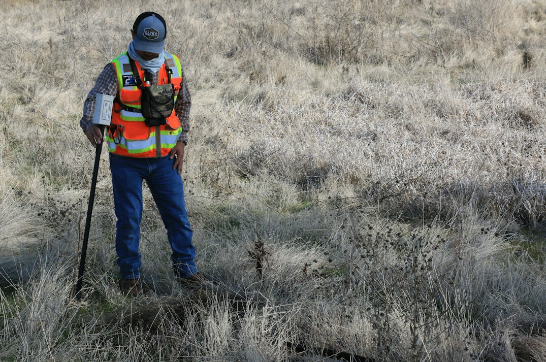 investigator in field